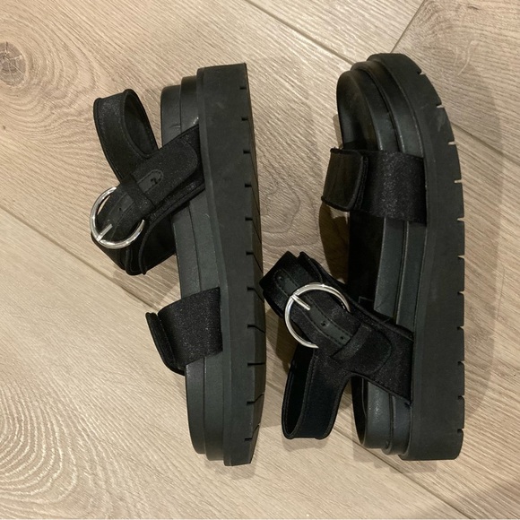 Zara black strappy chunky sandals - Picture 3 of 4